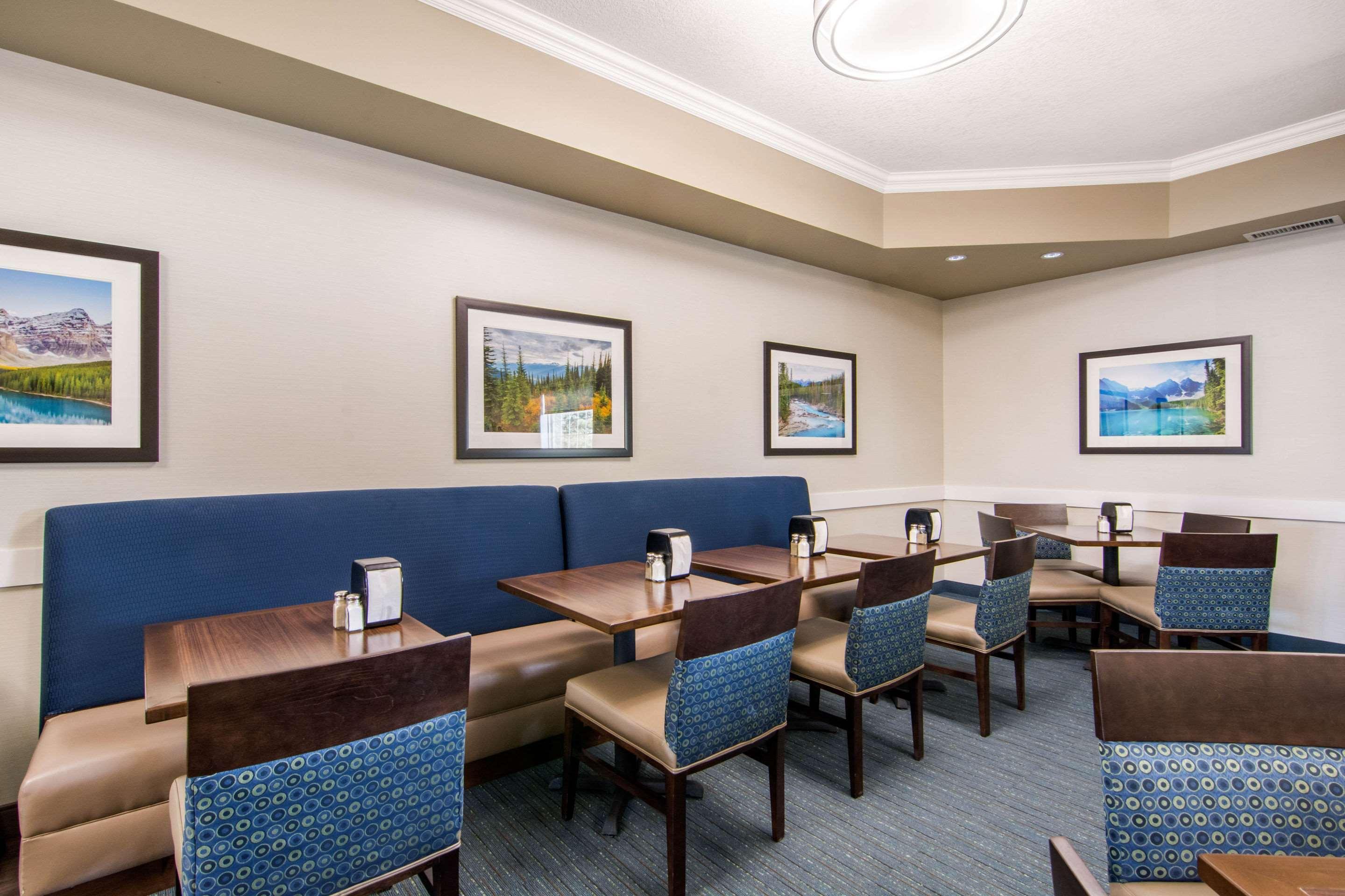 Comfort Inn & Suites Red Deer Exterior foto