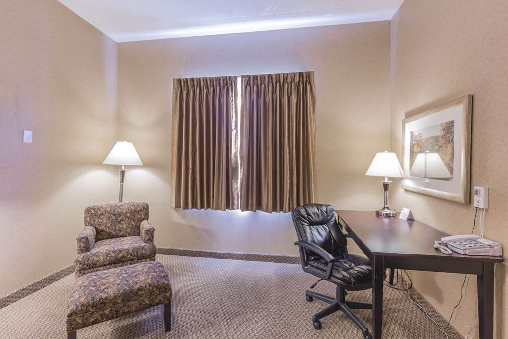Comfort Inn & Suites Red Deer Zimmer foto