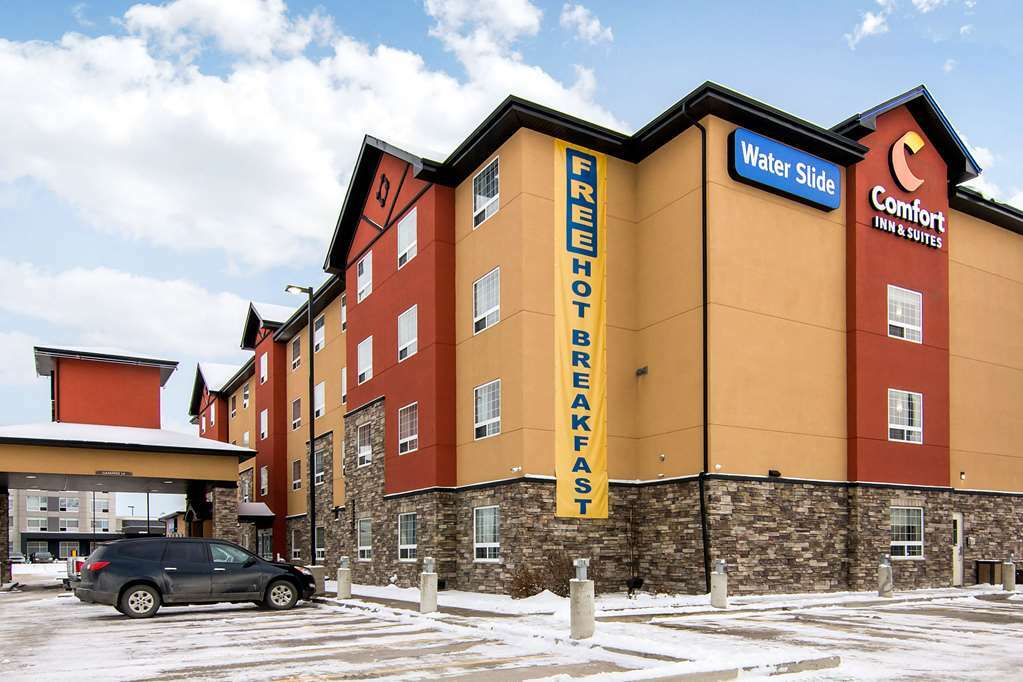 Comfort Inn & Suites Red Deer Exterior foto
